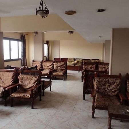 Memnon Hotel Aswan Bagian luar foto